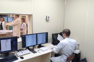 Новая суперсовременная гибридная операционная