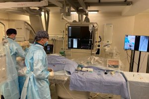 Наши хирурги на мастер-классе по применению микроробота у пациентов с критической ишемией нижних конечностей